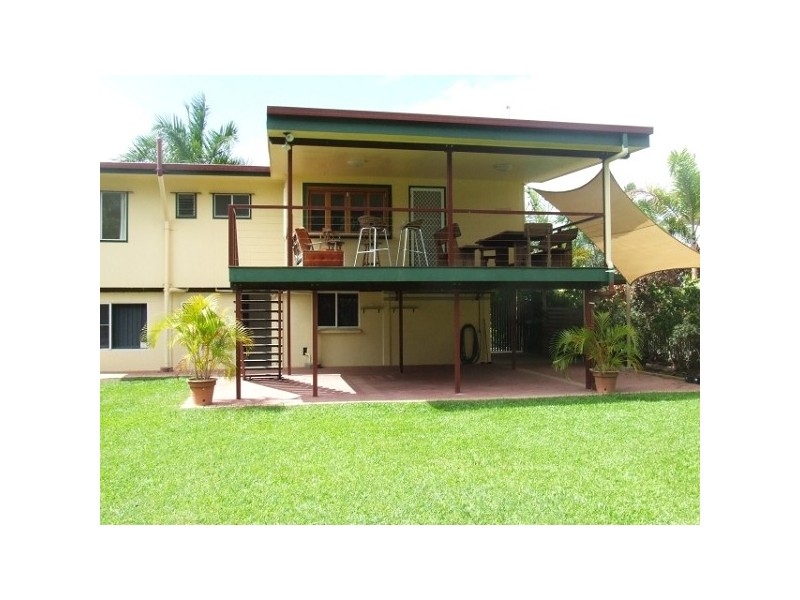 8 Blanes Street, Cranbrook QLD 4814