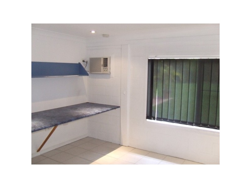 8 Blanes Street, Cranbrook QLD 4814