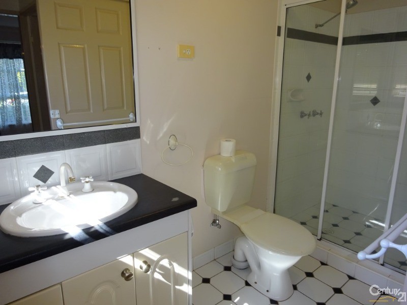 10 Toucan Crt, Condon QLD 4815