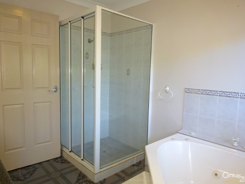 10 Toucan Crt, Condon QLD 4815