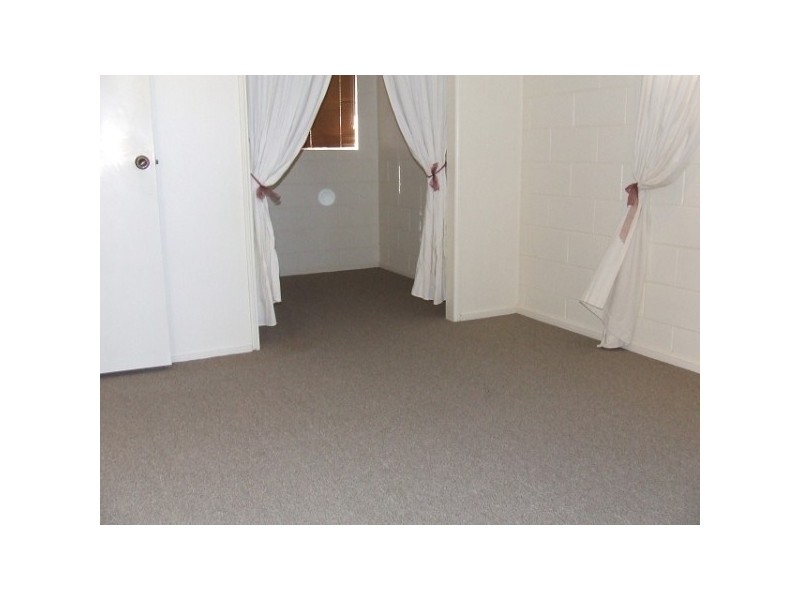 31 Lawrence Street, Kelso QLD 4815