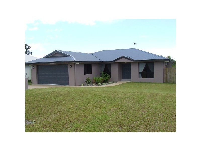 Bushland Beach QLD 4818