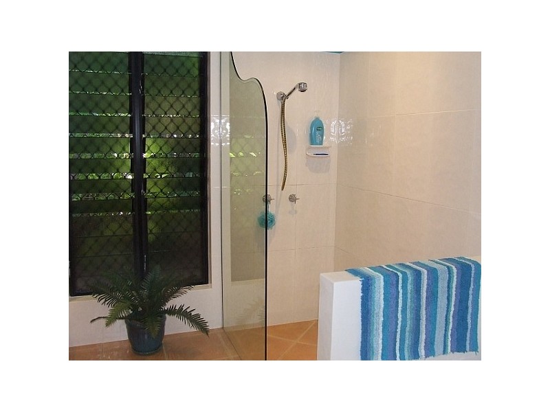 3 Lulu Court, Bushland Beach QLD 4818