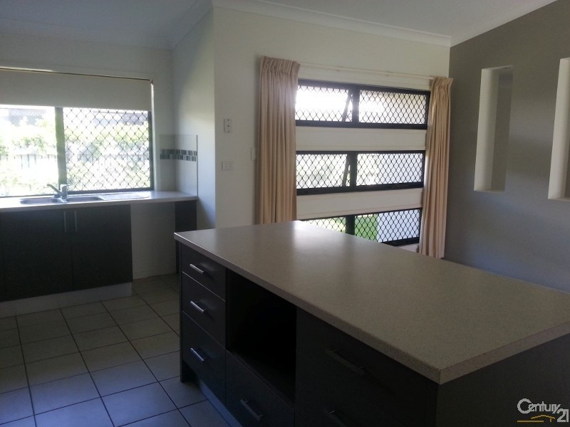 16 Chesterton Court, Kirwan QLD 4817