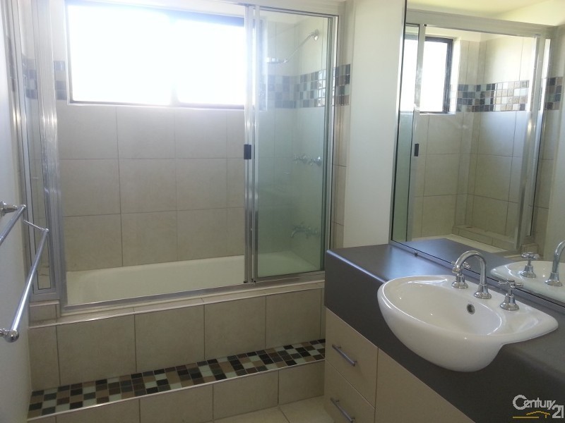 16 Chesterton Court, Kirwan QLD 4817