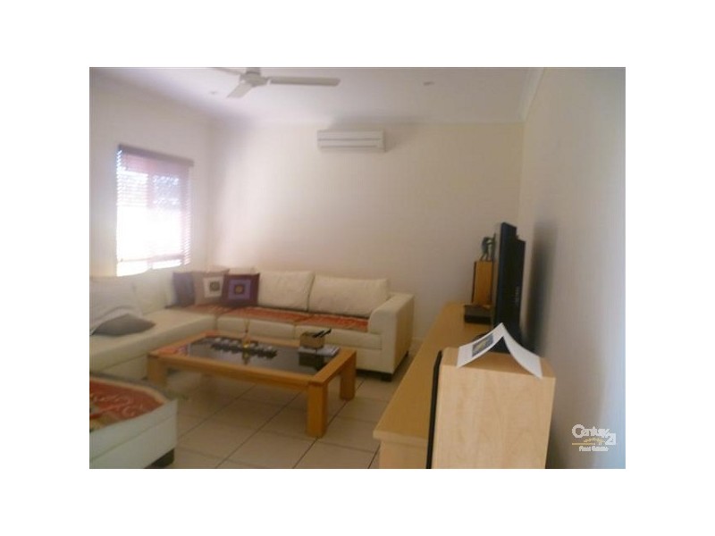 Bushland Beach QLD 4818