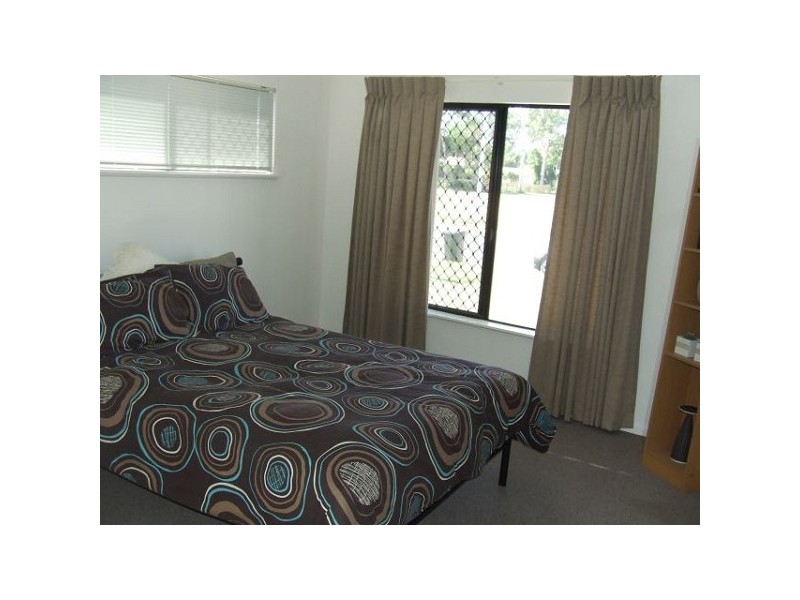 30 Daintree Drive, Bushland Beach QLD 4818