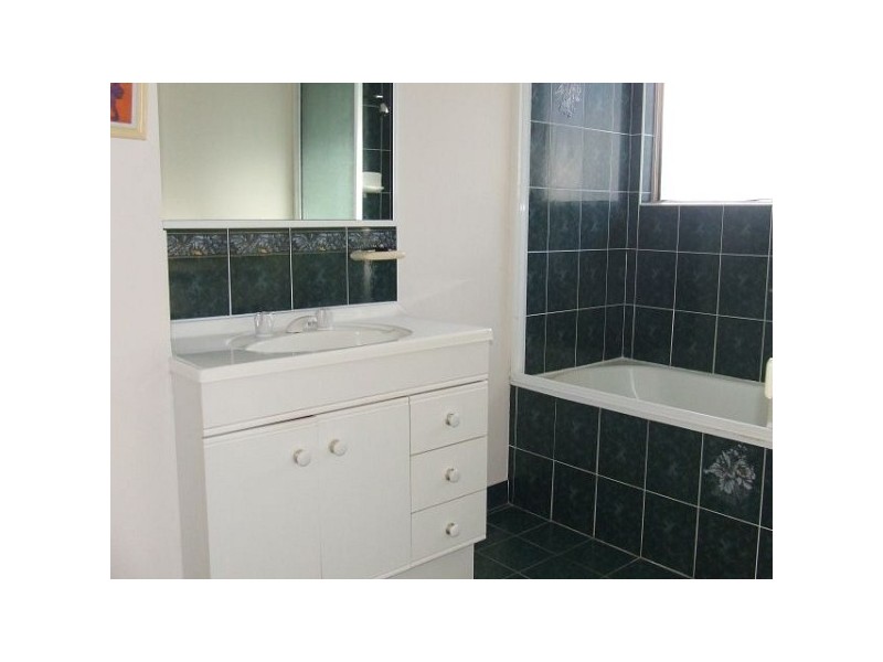 9 Bonny Court, Rasmussen QLD 4815