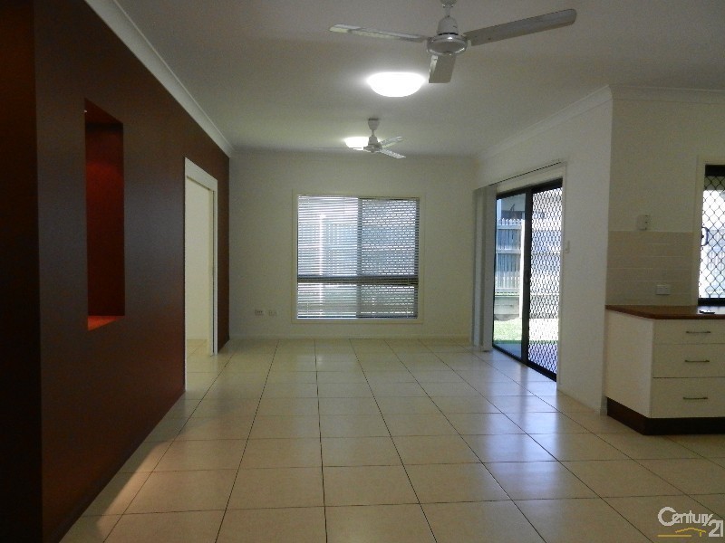 32 Keeper Court, Mount Louisa QLD 4814