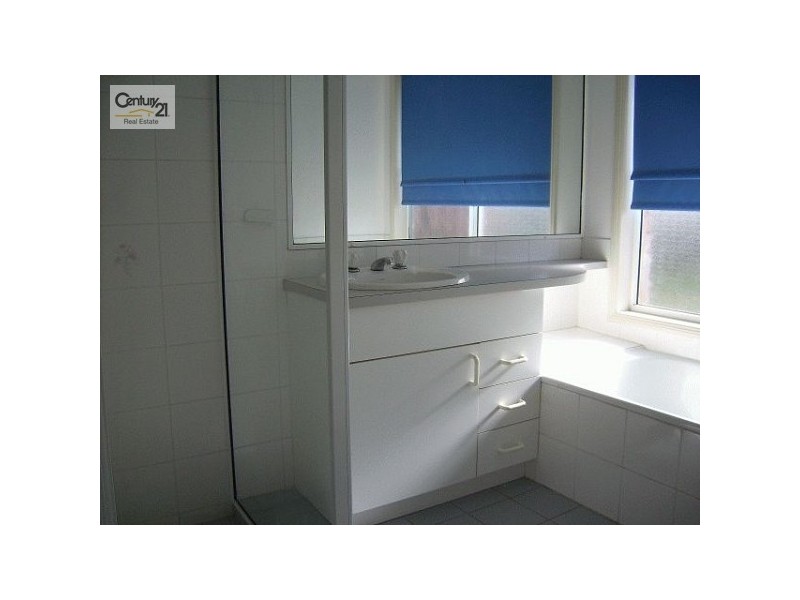 3 Guinane Court, Kelso QLD 4815