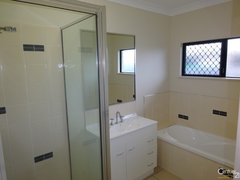 36 Armistice Street, Burdell QLD 4818