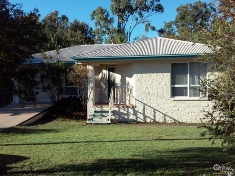 37 The Esplanade, Toolakea QLD 4818