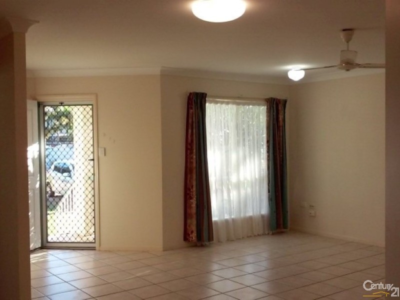 37 The Esplanade, Toolakea QLD 4818