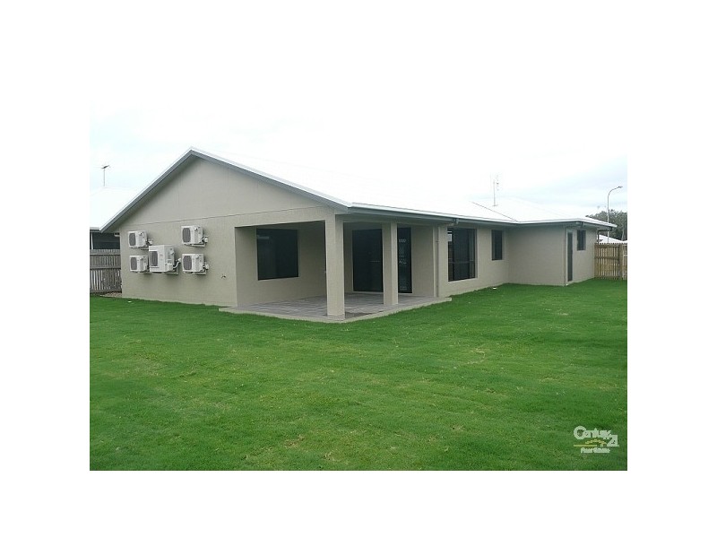 26 Eungella Court, Bushland Beach QLD 4818