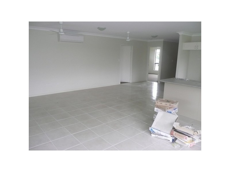 26 Eungella Court, Bushland Beach QLD 4818