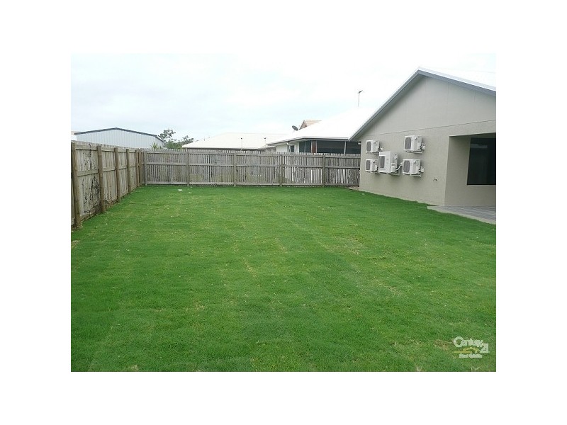 26 Eungella Court, Bushland Beach QLD 4818