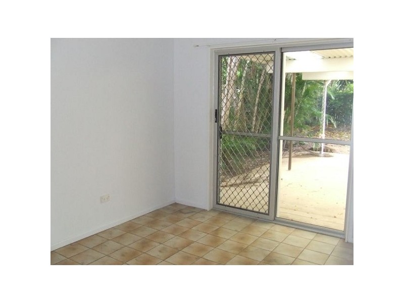 6 Banksia Street, Kirwan QLD 4817