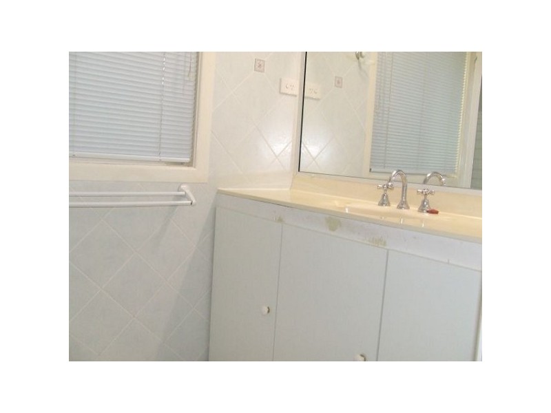 6 Banksia Street, Kirwan QLD 4817