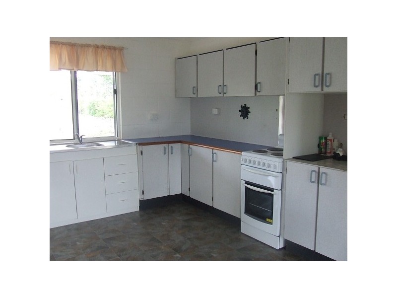 9 Bluemountain Drive, Bluewater QLD 4818