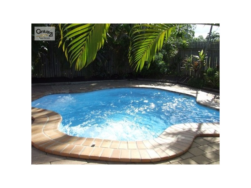 31 Lawrence Street, Kelso QLD 4815