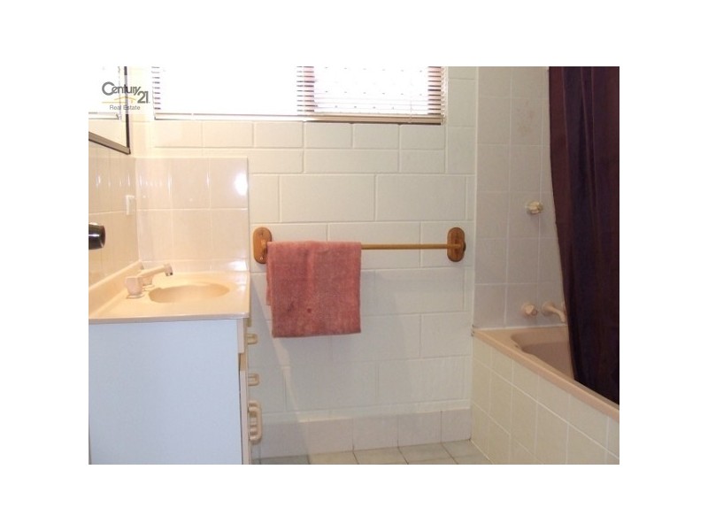 31 Lawrence Street, Kelso QLD 4815