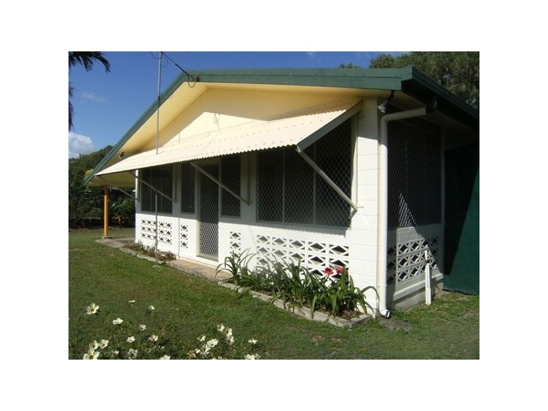 135 John Dory Street, Taylors Beach QLD 4850