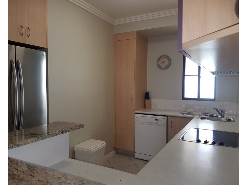 26/18 Sir Leslie Theiss Drive, Townsville City QLD 4810