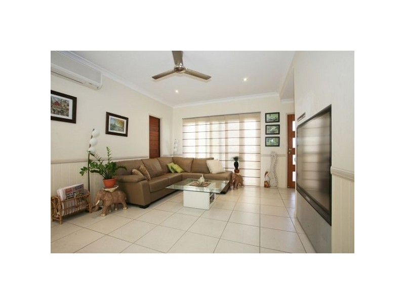 3/97 Livingstone Street, West End QLD 4810