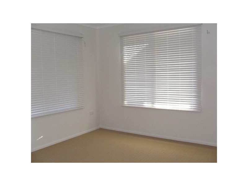 12 Romboli Court, Burdell QLD 4818