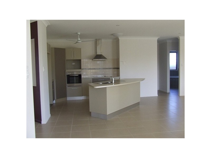 12 Romboli Court, Burdell QLD 4818