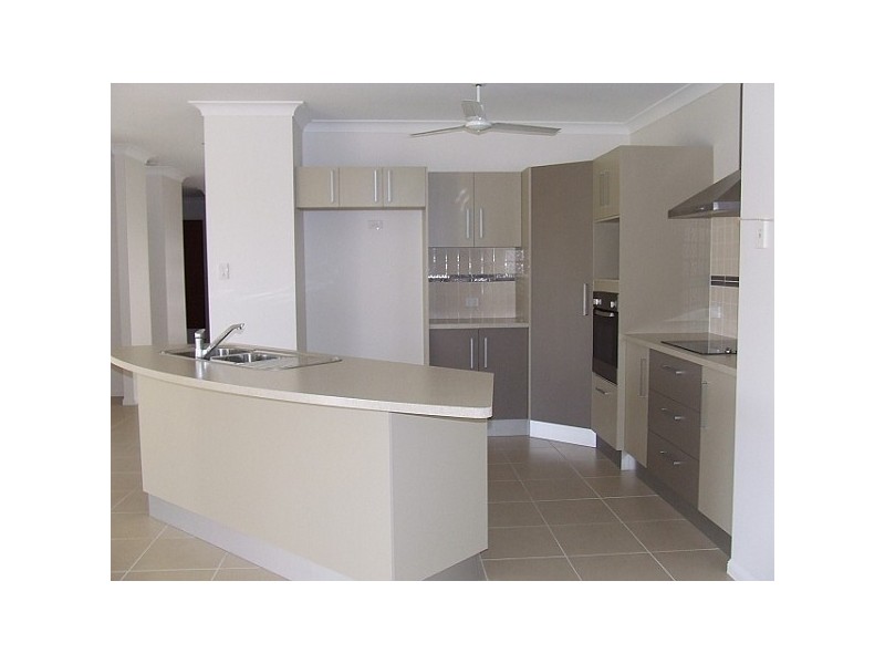 12 Romboli Court, Burdell QLD 4818