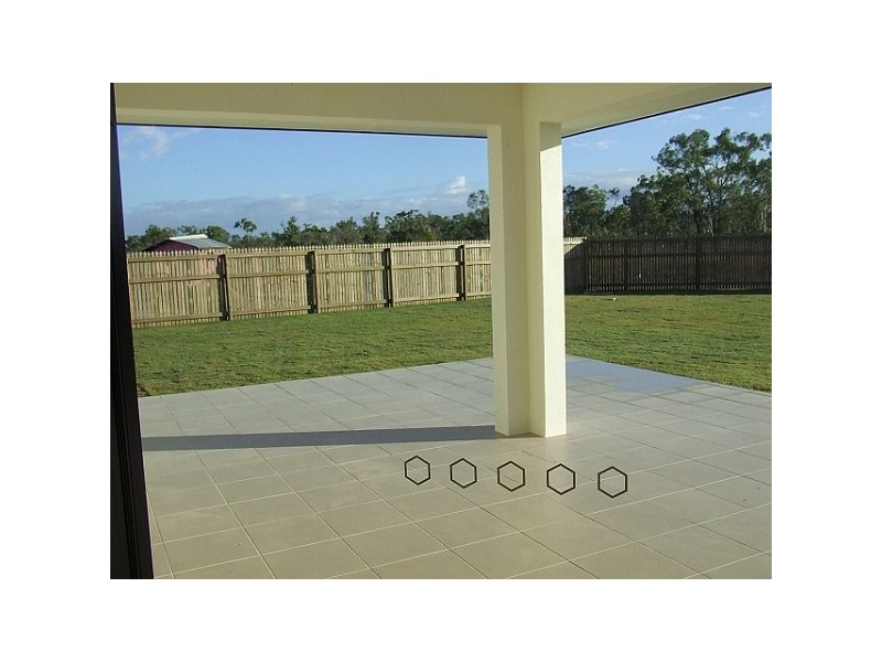 12 Romboli Court, Burdell QLD 4818