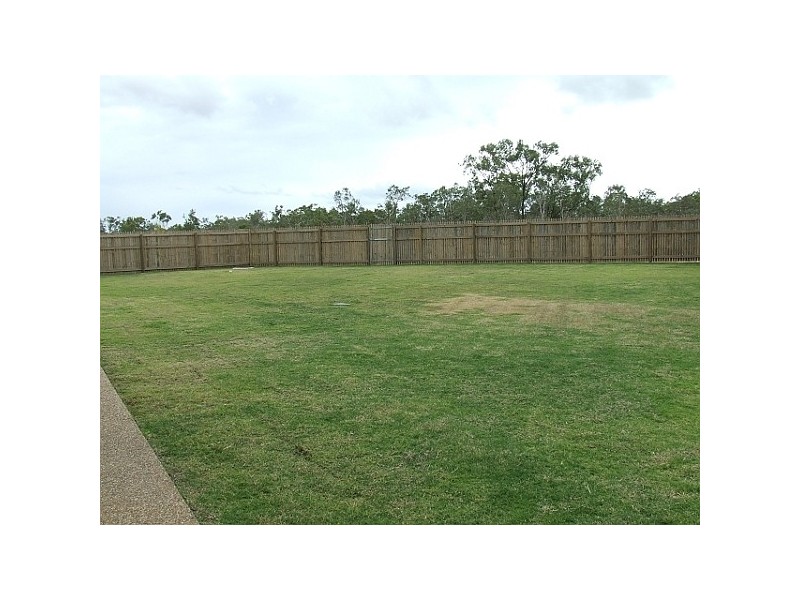 12 Romboli Court, Burdell QLD 4818