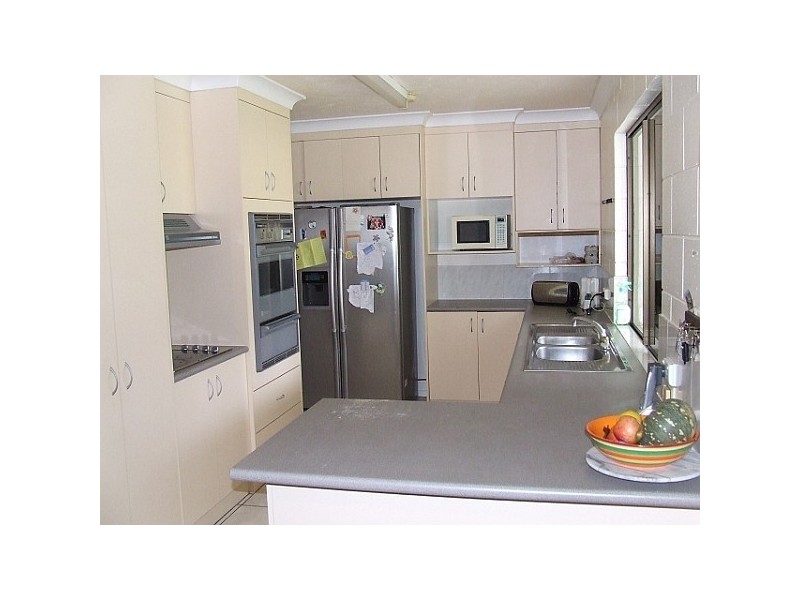 37 Mount Low Parkway, Mount Low QLD 4818