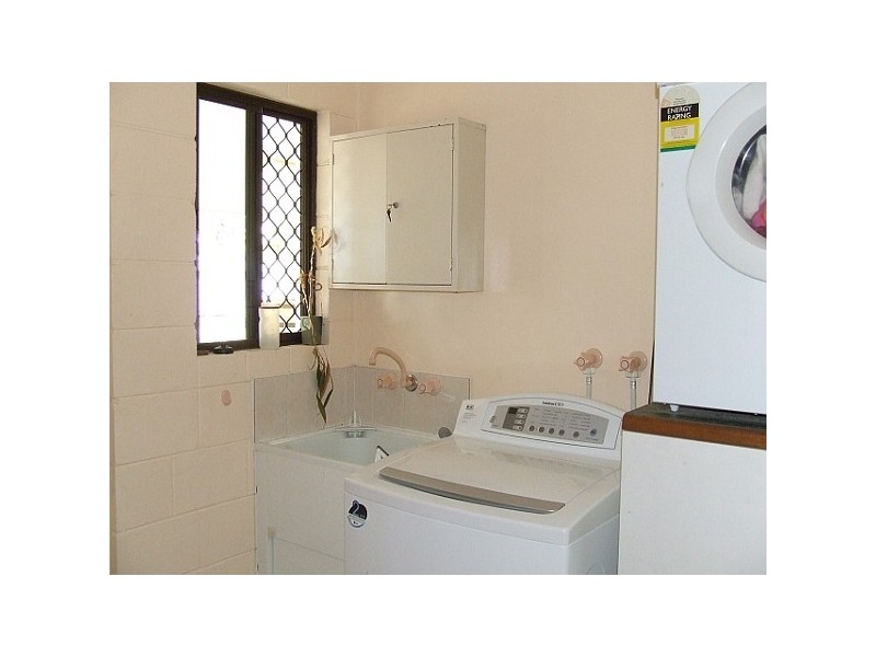 37 Mount Low Parkway, Mount Low QLD 4818