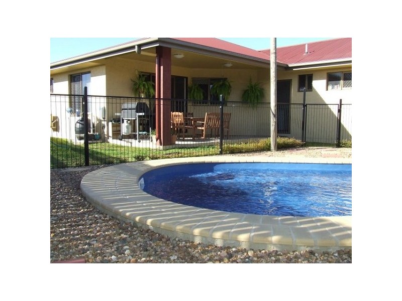 4 Heathcote Court, Deeragun QLD 4818