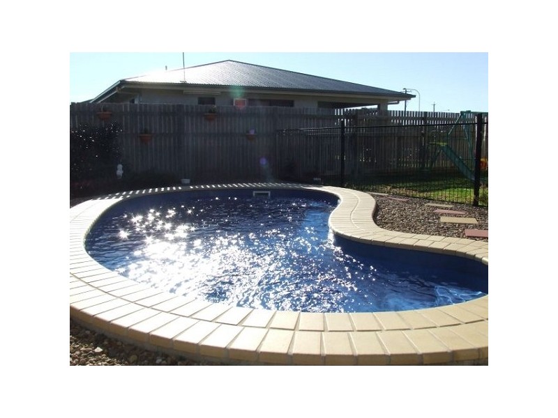 4 Heathcote Court, Deeragun QLD 4818