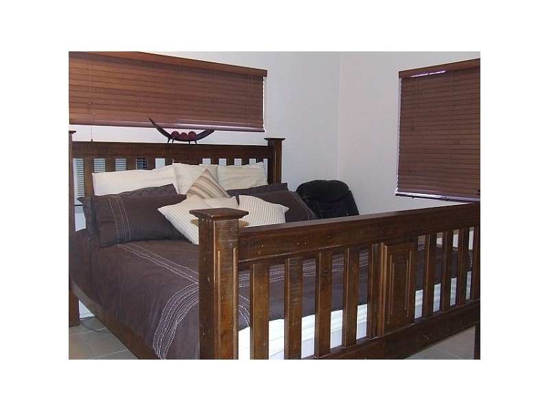 96 Kern Brothers Drive, Kirwan QLD 4817