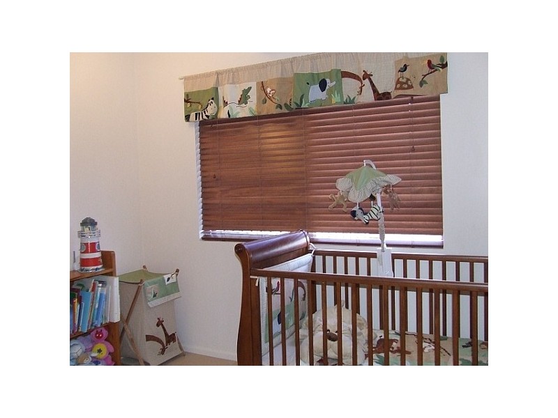 96 Kern Brothers Drive, Kirwan QLD 4817