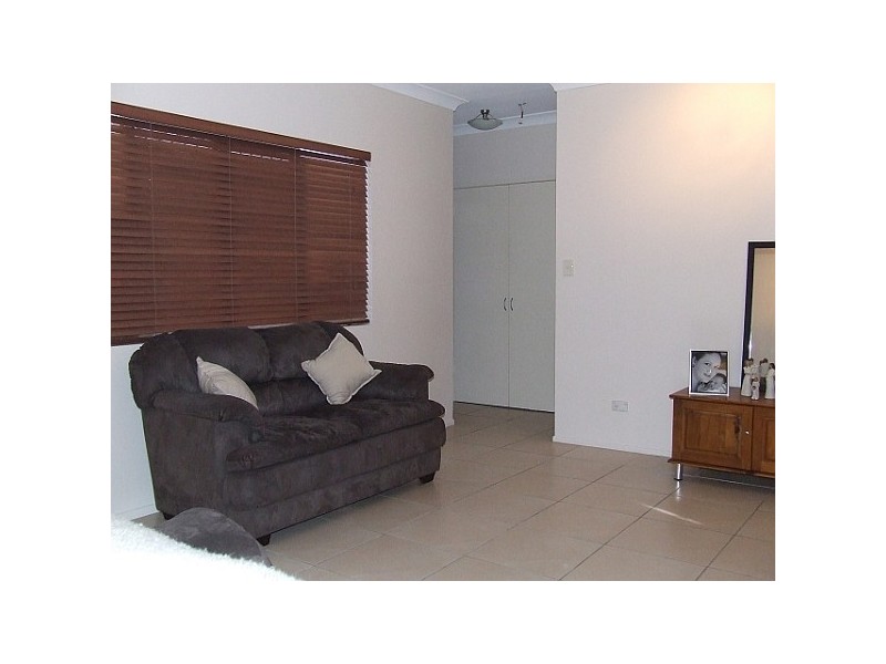 96 Kern Brothers Drive, Kirwan QLD 4817