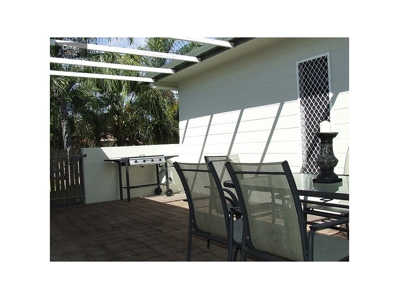 96 Kern Brothers Drive, Kirwan QLD 4817