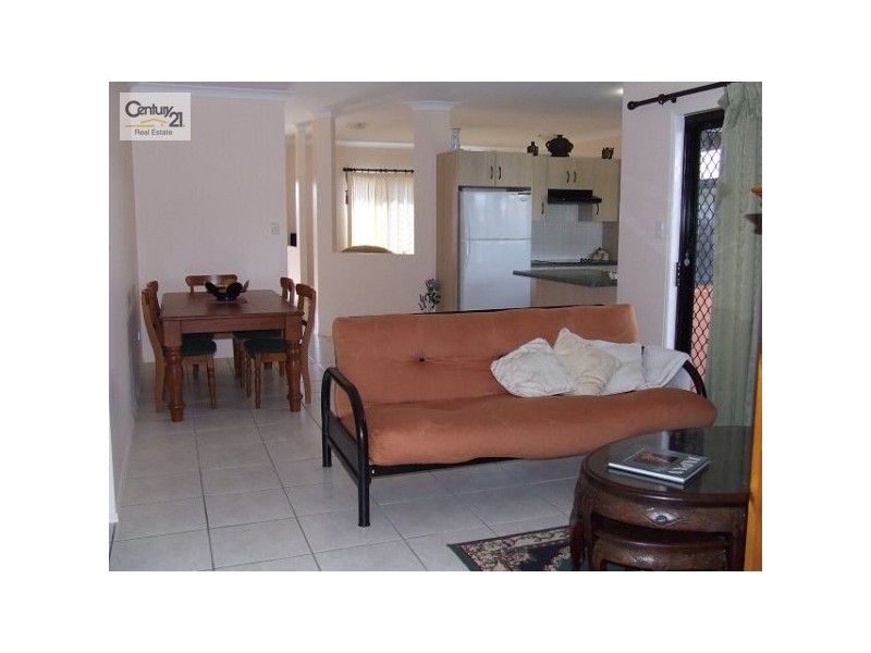 8 Bellingham Crescent, Kirwan QLD 4817