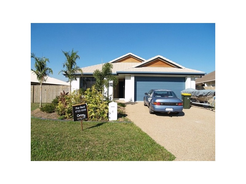 Bushland Beach QLD 4818