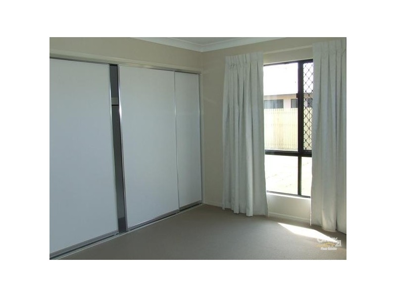 127 Daintree Drive, Bushland Beach QLD 4818