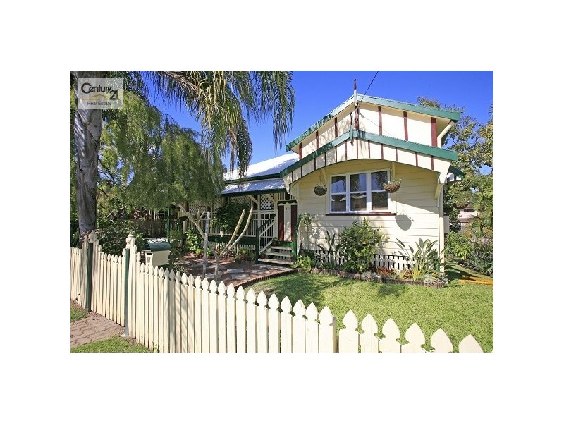 30 Ahearne Street, Hermit Park QLD 4812