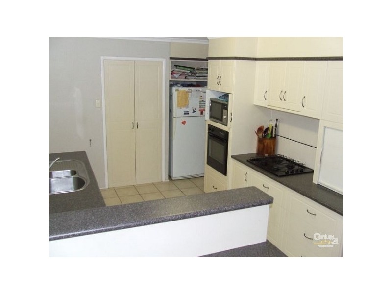 6 Willow Court, Kirwan QLD 4817