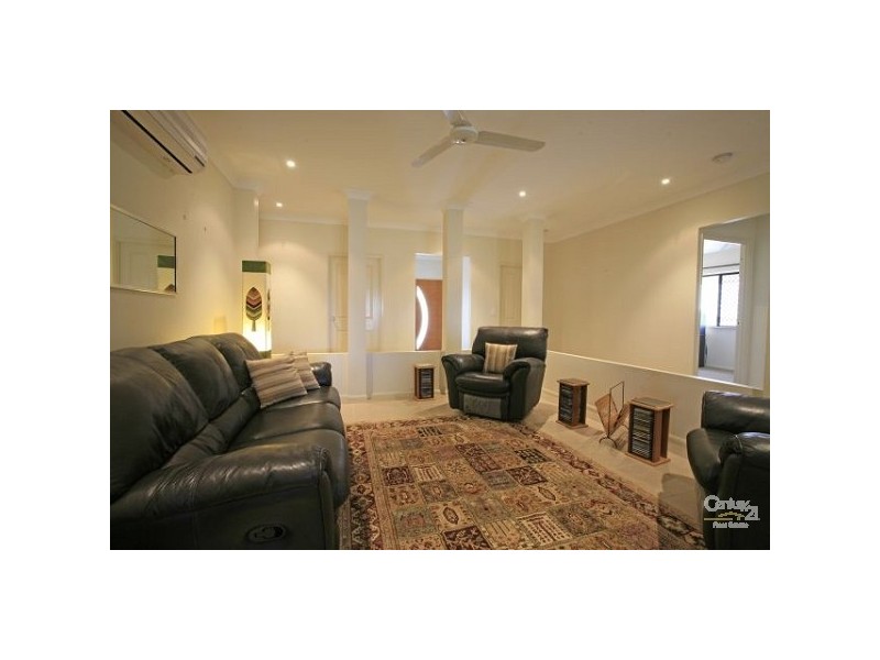 12 Mowbray Court, Mount Low QLD 4818