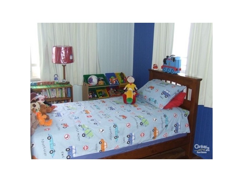 8 Third Street, Railway Estate QLD 4810