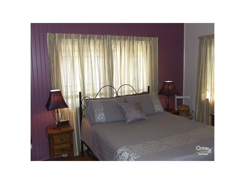 8 Third Street, Railway Estate QLD 4810