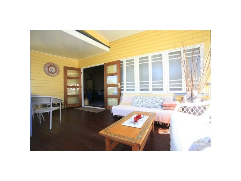 8 Third Street, Railway Estate QLD 4810